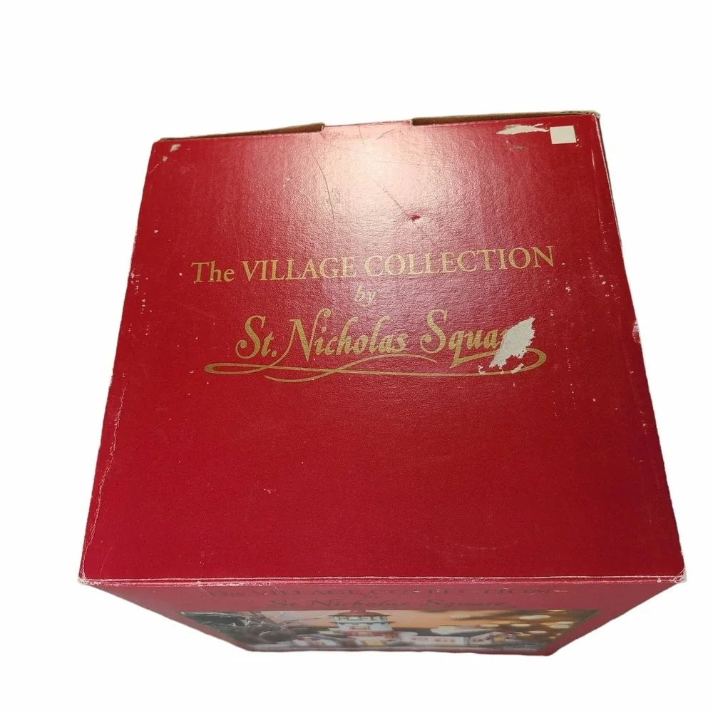 St Nicholas Square Lighthouse Village 1997 Vintage Lights Detailed Original Box
